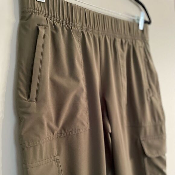 Eddie Bauer ripstop cargo pants - Picture 6 of 9